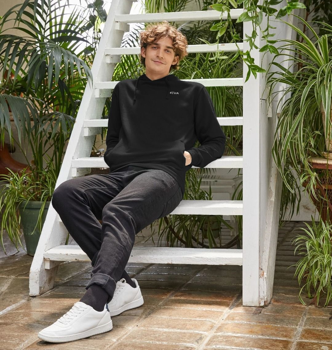 Men’s Pullover Hoodie (Organic Cotton) – BETVA Minimalist Log