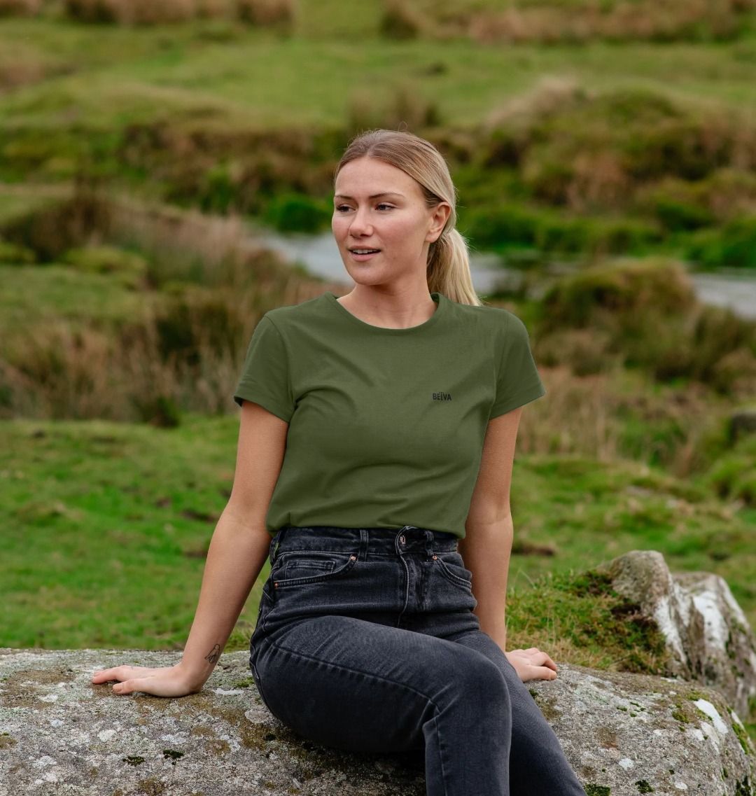 Women’s Crew Neck T-shirt (Organic Cotton) – BETVA Minimalist Logo