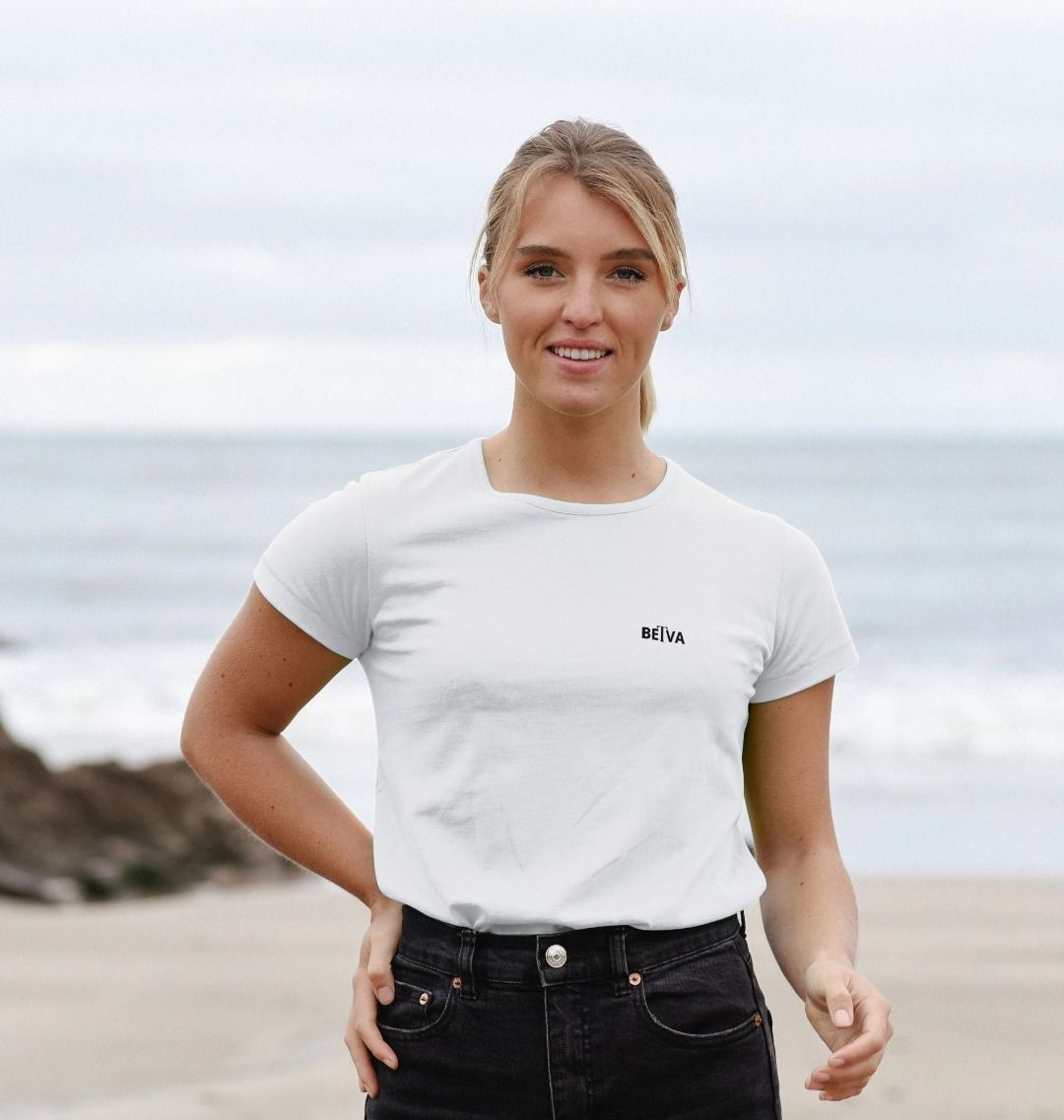 Women’s Crew Neck T-shirt (Organic Cotton) – BETVA Minimalist Logo